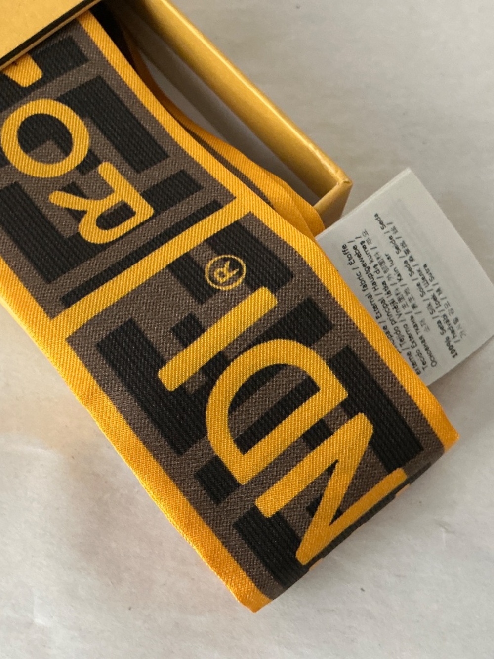 Fendi Roma Scarf Gold - Picture 4 of 7